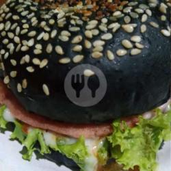 Black Burger Beef