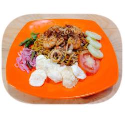 Mie Aceh Seafood (udang   Cumi) (goreng / Tumis / Rebus)