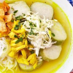 Soto Ayam   Lontong