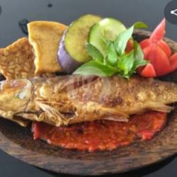 Penyetan Bandeng Tahu Tempe