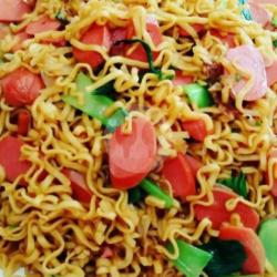 Mie Goreng  Sosis Ayam   Bakso   Sayuran   Telur Dicampr