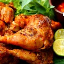 Ayam Goreng/ Pecel Ayam Fresh