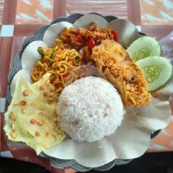 Nasi Campur Patin