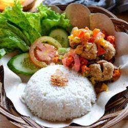 Nasi Bakso Geprek Sambel Matah