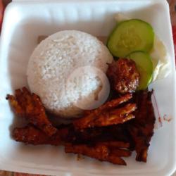 Paket Nasi   Ceker Bakar Pedas