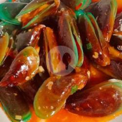 Kerang Ijo Saus Rica-rica