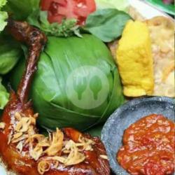 Nasi Timbel Ayam Bkar Madu