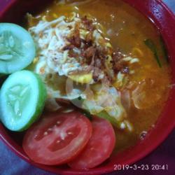 Kwetiu Kuah Ayam   Bakso   Telor   Sayur