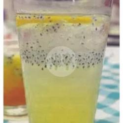 Es Lemon Biji Selasih