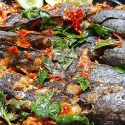 Nasi   Lele Penyet   Lalapan