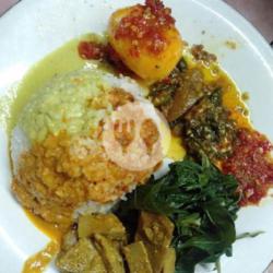 Nasi   Telor Bulat Sayur