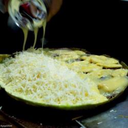 Martabak Manis Pandan Pisang Keju