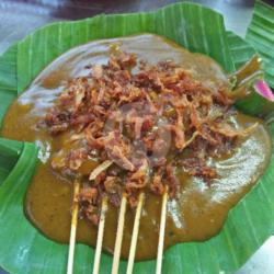 Sate Padang Daging Ketupat
