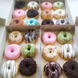 Donat Besar Bolong Campur Sari