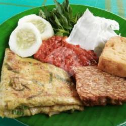 Lalapan Telur Dadar   Nasi