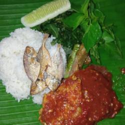 Nasi Lalapan Tempe Penyet