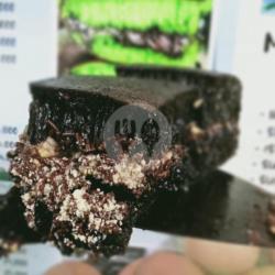 Black Forest Coklat Pisang Susu