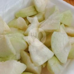 Rujak Jambu Kristal Manis Asin