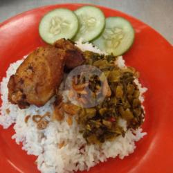 Nasi Ayam Sayur Asin