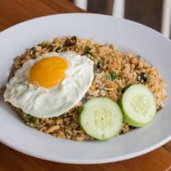 Nasi Goreng Telor Ceplok