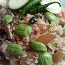 Nasi Goreng Kikil Pete (gratis Es Teh)