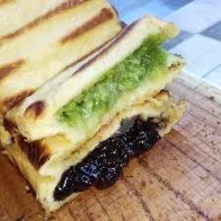 Roti Bakar Kacang - Nenas