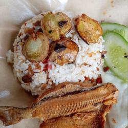 Nasi Asin Komplit Jengkol