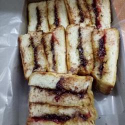 Roti Bakar Selai Campur