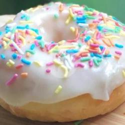 Donat Vanilla Rainbow