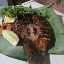 Ikan Gurame Bakar Madu