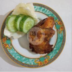 Ayam Goreng Tempe Tahu Goreng (tanpa Nasi)