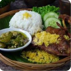 Nasi Bebek Kremes Sambal Ijo