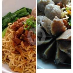 Mie Ayam Pangsit Bakso Urat