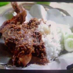 Ayam Lalapan Sambal Hitam