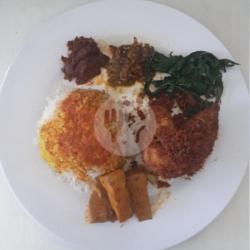 Nasi Rames Ayam Goreng