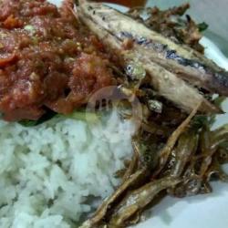 Nasi Tongkol Sambal Penyetan