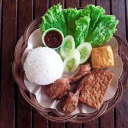 Nasi Kepala Ayam Penyet Tahu Tempe