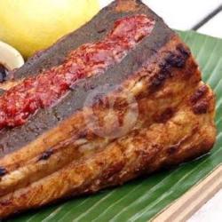 Nasi Ikan Panggangan Pe Bakar