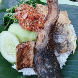 Nasi Tempong Jumbo Lele Sambel Terasi Ndower