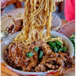 Mie Ayam Ceker Pedas