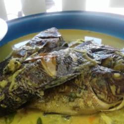 Nasi Gulai Ikan Nila