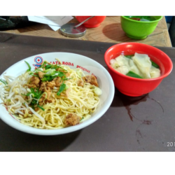 Mie Ayam Pangsit