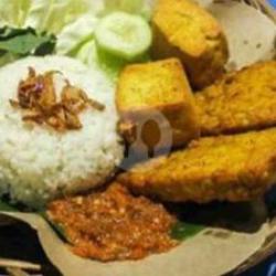 Nasi Penyet Tahu Tempe Free Es Teh