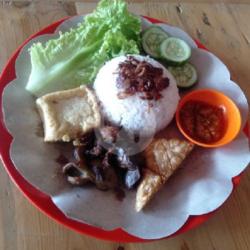 Nasi Ati Ampela Tempe Tahu Mercon