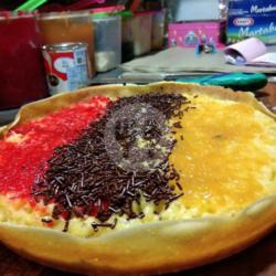 Terang Bulan Strawberry   Nanas   Coklat