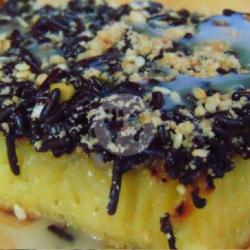 Martabak Manis Blueberry Coklat Kacang