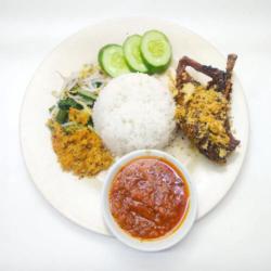 Bebek Bakar Kremes   Nasi   Urap Sambel Geprek