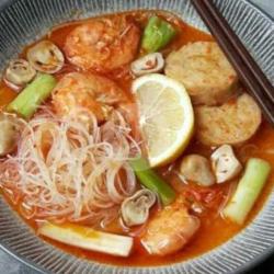 Mie Tomyam Seafood