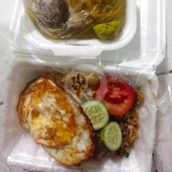 Nasi Goreng Bakso Telur Ceplok