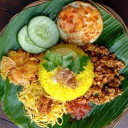 Nasi Kuning   Telur Ceplok Balado